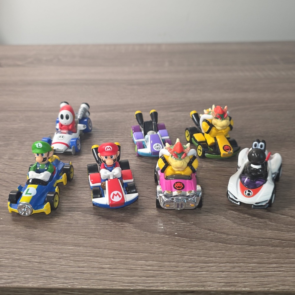 Hot Wheels Mario Kart Diecast Lot Mario Luigi Bowser Shy Guy Black Yoshi 7pc
